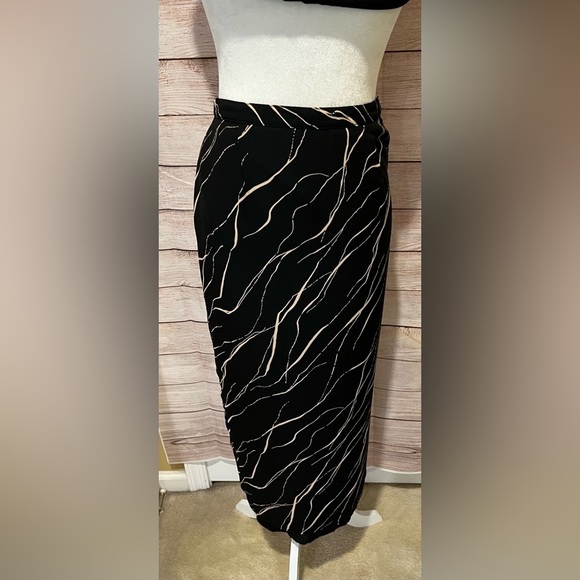 Vintage Jacqueline Ferrar Top 10 and Black Skirt with Cream stripes size 6 - Picture 4 of 9